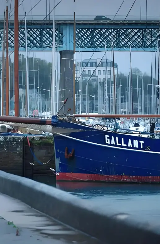 《在全能学校：Germaine Le Goff》：一部关于教育先驱的真诚而感人的纪录片